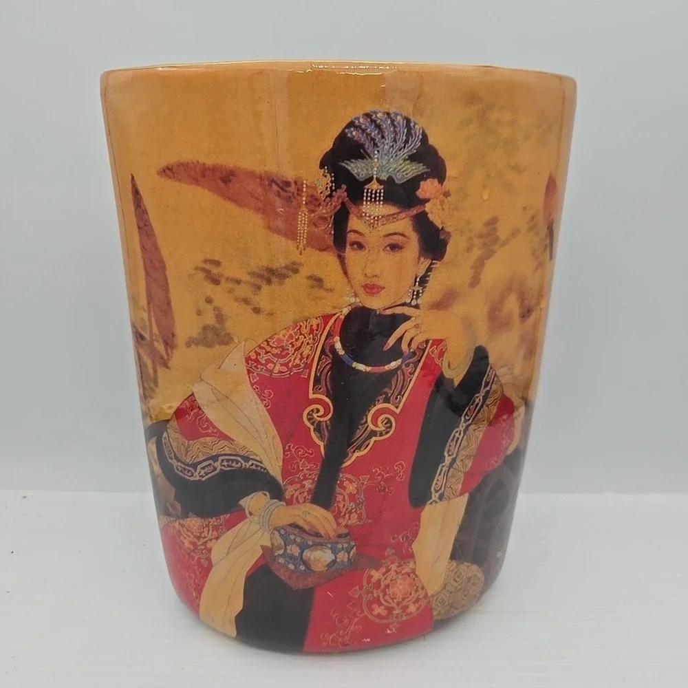Vintage Emperor‎ Ceramic Oval Vase Sitting Empress